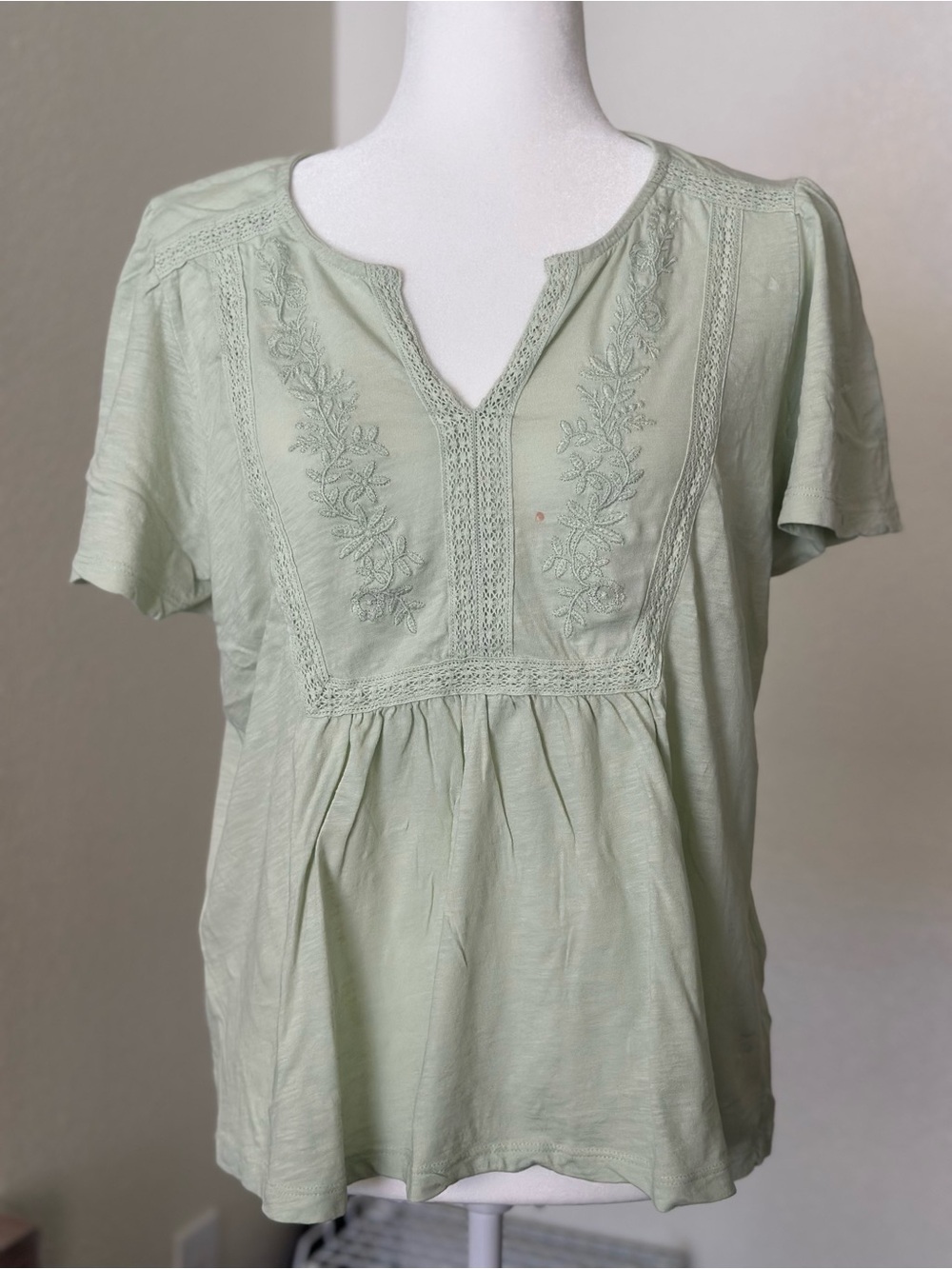 Lucky Brand sage green cotton blend embroidered knit split-neck top